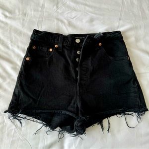 Levi’s Ribcage Short